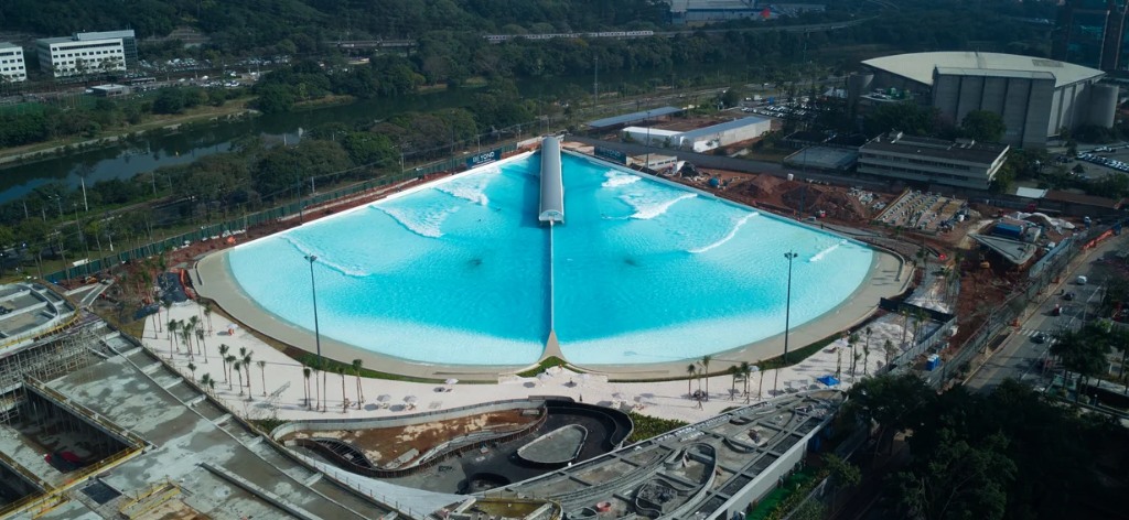 Aço Inox Beyond The Clube